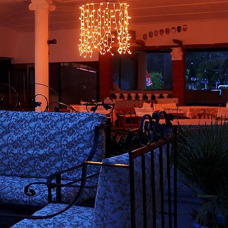 Verano Beach Hotel 伊丘美勒 外观 照片