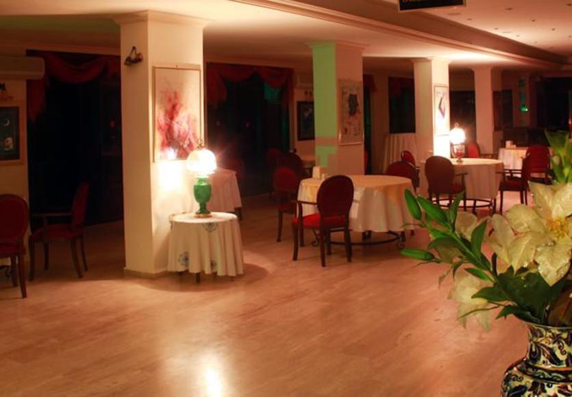 Verano Beach Hotel 伊丘美勒 外观 照片
