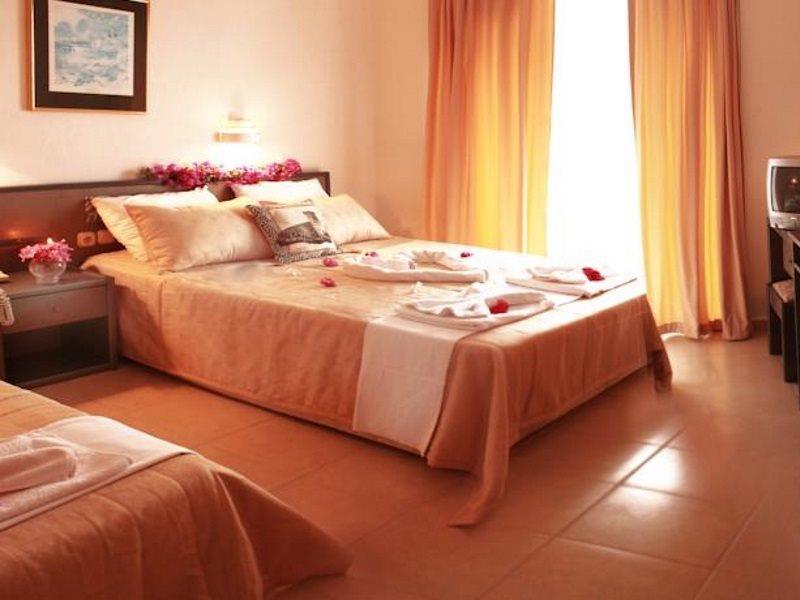 Verano Beach Hotel 伊丘美勒 外观 照片