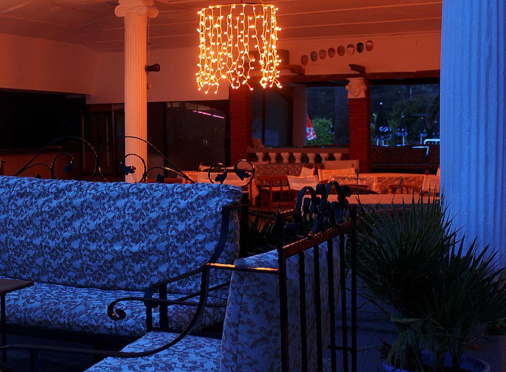 Verano Beach Hotel 伊丘美勒 外观 照片