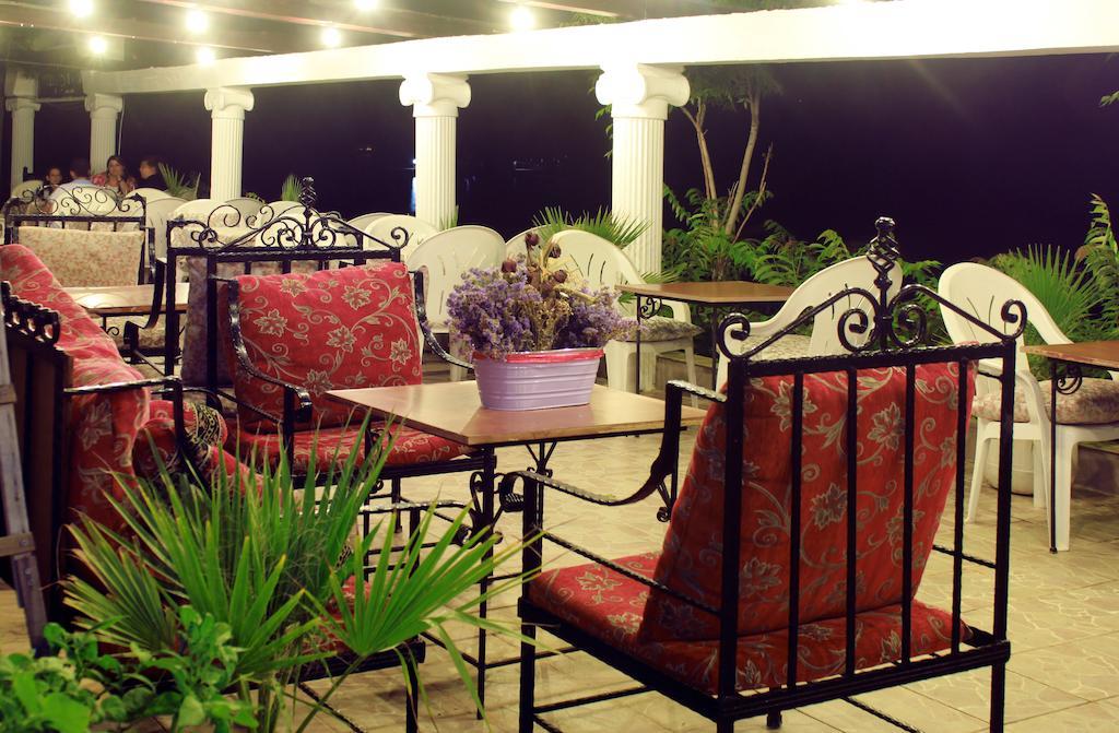 Verano Beach Hotel 伊丘美勒 外观 照片