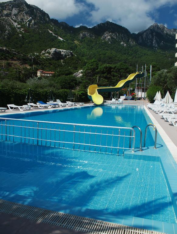 Verano Beach Hotel 伊丘美勒 外观 照片