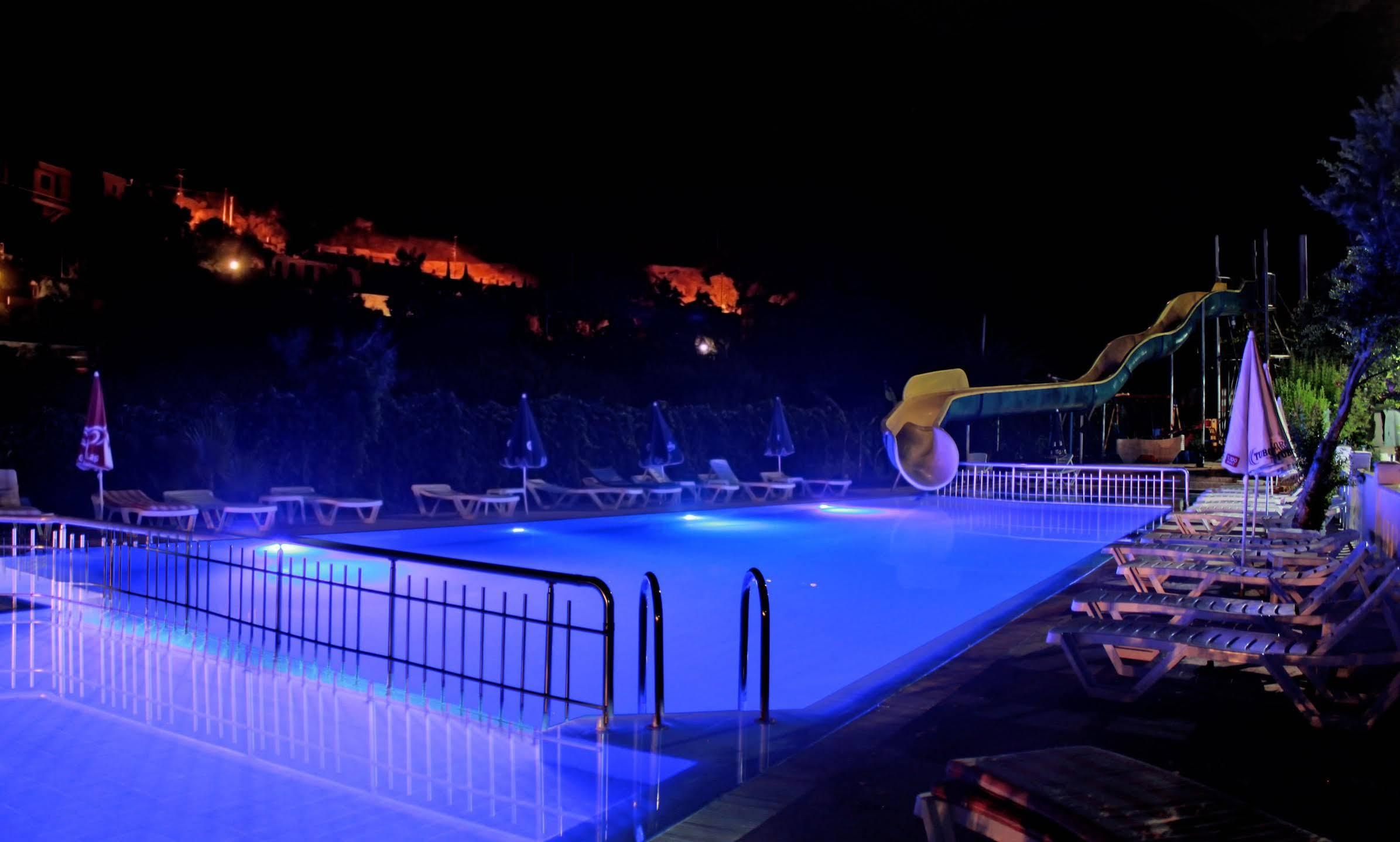 Verano Beach Hotel 伊丘美勒 外观 照片