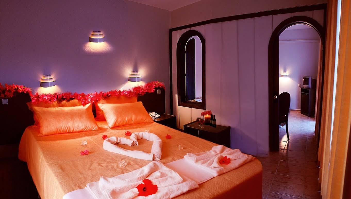 Verano Beach Hotel 伊丘美勒 外观 照片